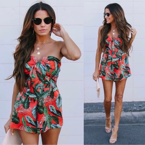 Vici-STRAPLESS FLORAL PRINTED TIE FRONT ROMPER - Picture 4 of 7